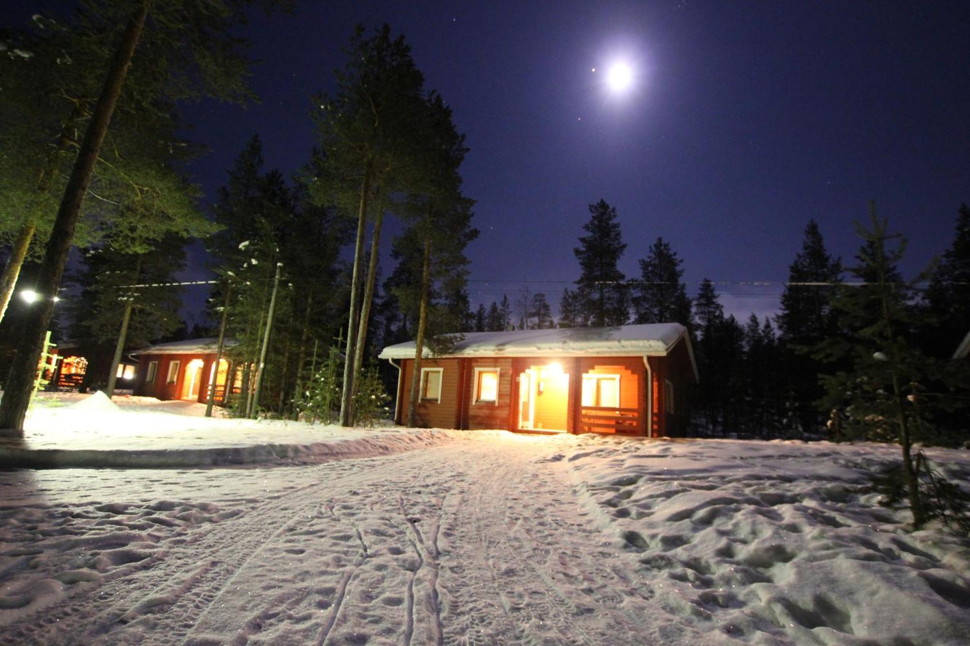Ukonjaerven Holiday Village Ивало Экстерьер фото