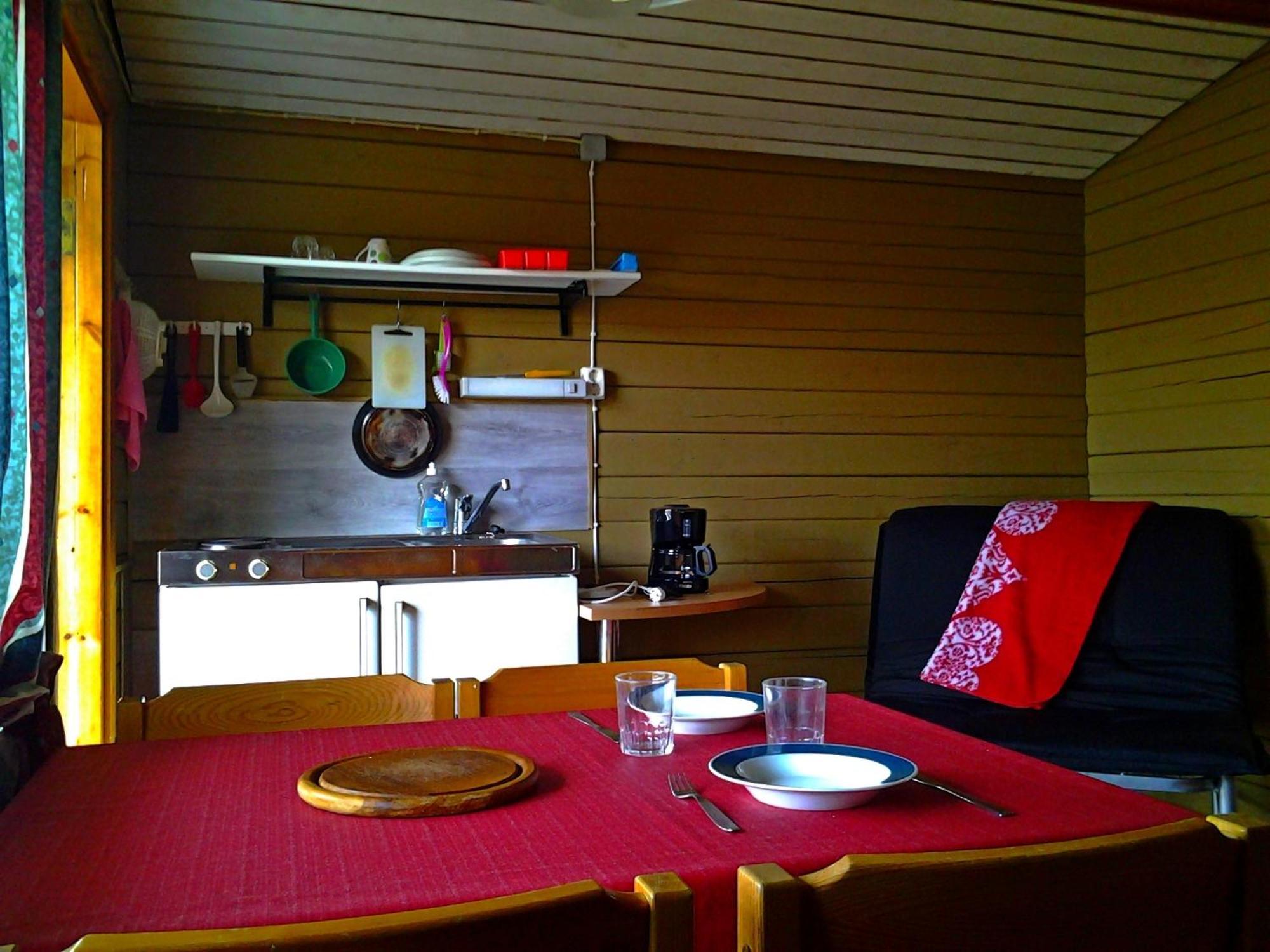 Ukonjaerven Holiday Village Ивало Номер фото